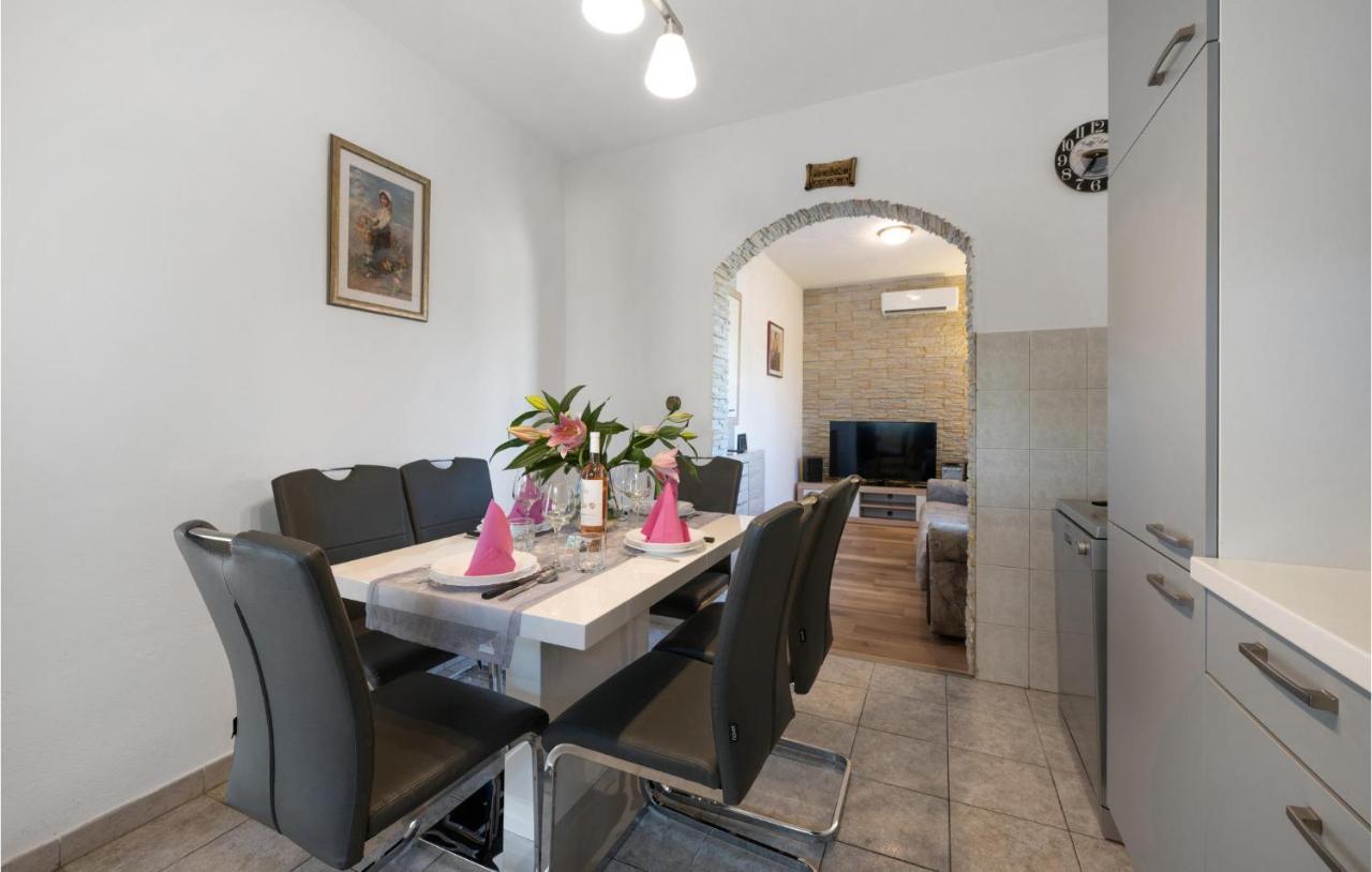 Pet Friendly Home In Vinovo Donje With Kitchen Donje Vinovo Exterior foto